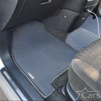 Коврики текстильные на Toyota Ipsum II пр.руль (2001-2009) 